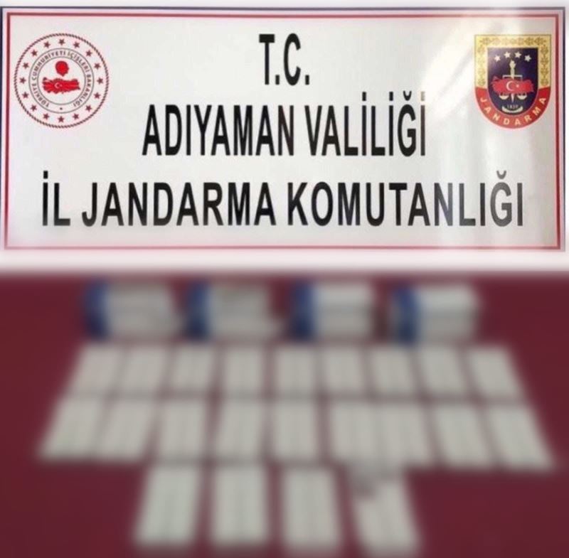 Jandarma Uyuşturucu Ele Geçirdi