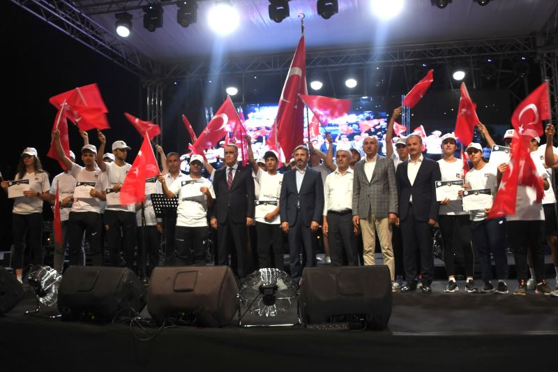 TÜRKİYE’NİN ŞANLI DEMOKRASİ ZAFERİ 6 YAŞINDA