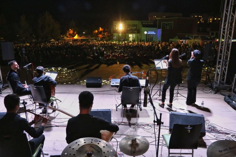 Adıyaman Belediyesinden Üniversite Öğrencilerine Hoş Geldiniz Partisi