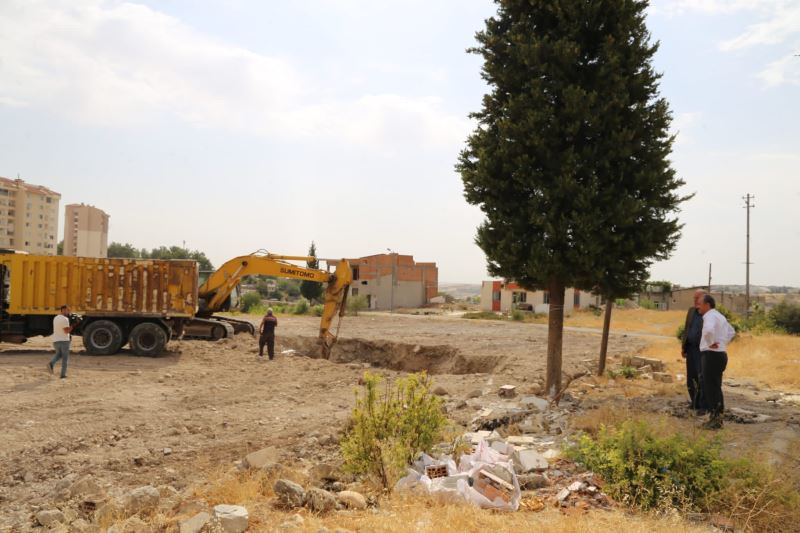 Başkan Kılınç Kentsel Dönüşüm Alanında İncelemelerde Bulundu<br>İLK ETAP İNŞAAT ÇALIŞMALARI BAŞLIYOR