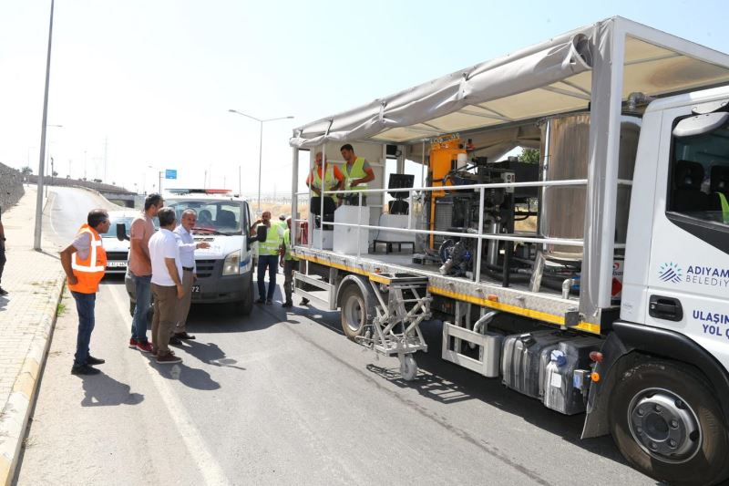 Petrol Caddesi nde Yol Çizgileri Yenilendi